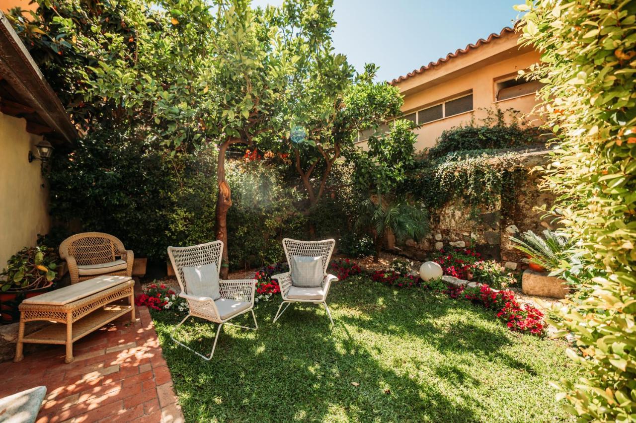 Private Villa At Villa Al Duomo タオルミーナ エクステリア 写真